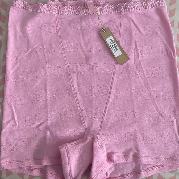SKIMS Bubblegum Pink Lace Pointelle Shorts - Picture 3 of 3